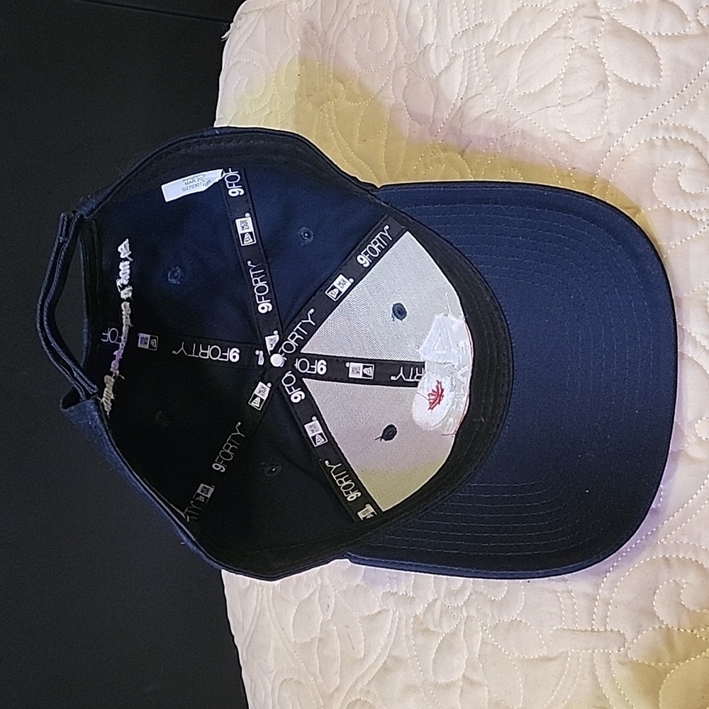 New Era Navy Terry Fix 40 Years Marathon of Hope Cap NWOT - Picture 5 of 5